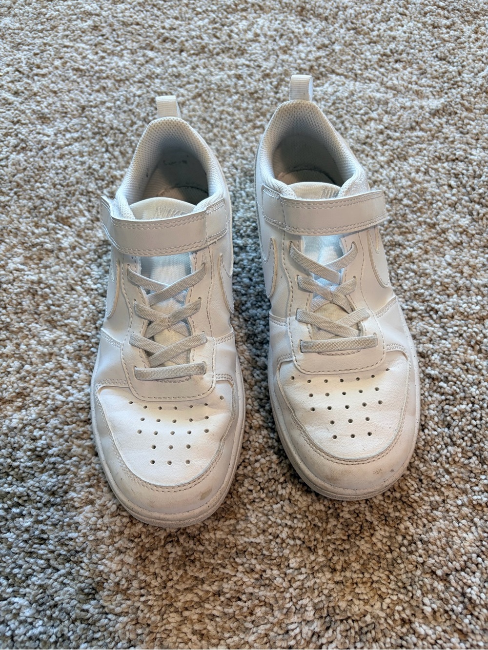 Nike Kids White Athletic Sneakers with Hook-and-Loop Strap